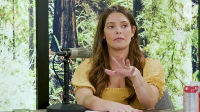 Ashley-Greene-dot-nl_TheTwilightEffect-BreakingDawnPart2-RewatchPart1of3-2388.jpg