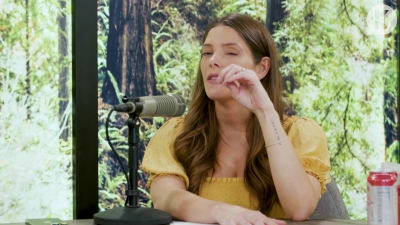 Ashley-Greene-dot-nl_TheTwilightEffect-BreakingDawnPart2-RewatchPart1of3-2395.jpg