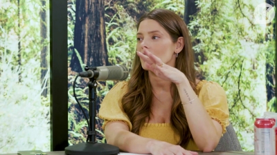 Ashley-Greene-dot-nl_TheTwilightEffect-BreakingDawnPart2-RewatchPart1of3-2399.jpg