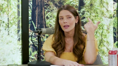 Ashley-Greene-dot-nl_TheTwilightEffect-BreakingDawnPart2-RewatchPart1of3-2411.jpg