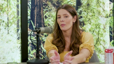 Ashley-Greene-dot-nl_TheTwilightEffect-BreakingDawnPart2-RewatchPart1of3-2485.jpg