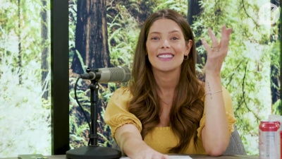 Ashley-Greene-dot-nl_TheTwilightEffect-BreakingDawnPart2-RewatchPart1of3-2571.jpg
