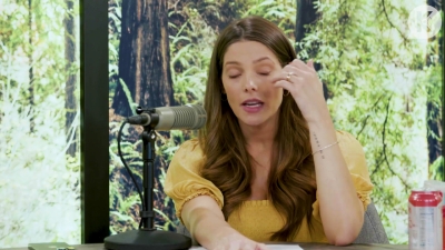 Ashley-Greene-dot-nl_TheTwilightEffect-BreakingDawnPart2-RewatchPart1of3-2576.jpg