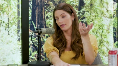 Ashley-Greene-dot-nl_TheTwilightEffect-BreakingDawnPart2-RewatchPart1of3-2578.jpg