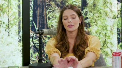 Ashley-Greene-dot-nl_TheTwilightEffect-BreakingDawnPart2-RewatchPart1of3-2583.jpg