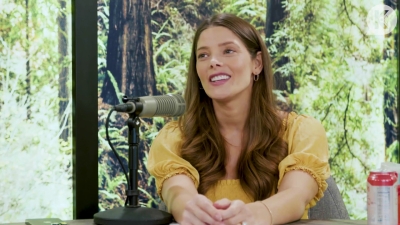 Ashley-Greene-dot-nl_TheTwilightEffect-BreakingDawnPart2-RewatchPart1of3-2587.jpg
