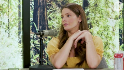 Ashley-Greene-dot-nl_TheTwilightEffect-BreakingDawnPart2-RewatchPart1of3-2631.jpg
