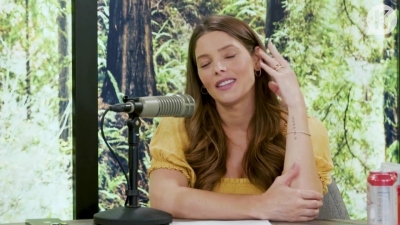 Ashley-Greene-dot-nl_TheTwilightEffect-BreakingDawnPart2-RewatchPart1of3-2645.jpg