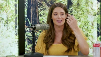 Ashley-Greene-dot-nl_TheTwilightEffect-BreakingDawnPart2-RewatchPart1of3-2681.jpg