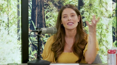 Ashley-Greene-dot-nl_TheTwilightEffect-BreakingDawnPart2-RewatchPart1of3-2693.jpg