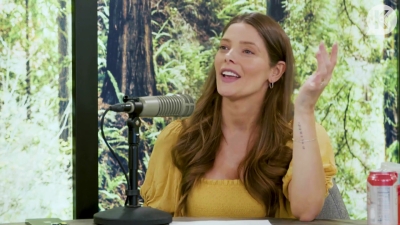 Ashley-Greene-dot-nl_TheTwilightEffect-BreakingDawnPart2-RewatchPart1of3-2694.jpg
