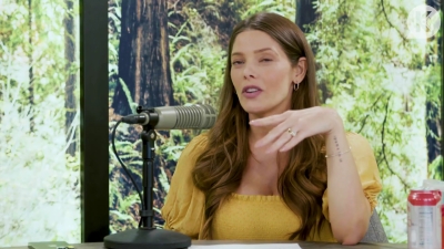 Ashley-Greene-dot-nl_TheTwilightEffect-BreakingDawnPart2-RewatchPart1of3-2708.jpg