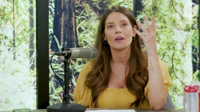 Ashley-Greene-dot-nl_TheTwilightEffect-BreakingDawnPart2-RewatchPart1of3-2710.jpg