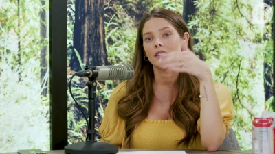 Ashley-Greene-dot-nl_TheTwilightEffect-BreakingDawnPart2-RewatchPart1of3-2717.jpg