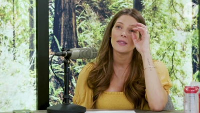 Ashley-Greene-dot-nl_TheTwilightEffect-BreakingDawnPart2-RewatchPart1of3-2756.jpg