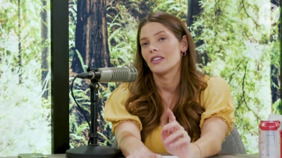 Ashley-Greene-dot-nl_TheTwilightEffect-BreakingDawnPart2-RewatchPart1of3-2809.jpg