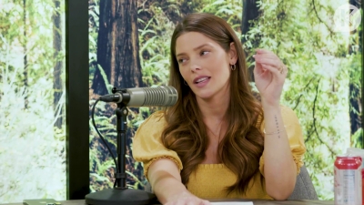 Ashley-Greene-dot-nl_TheTwilightEffect-BreakingDawnPart2-RewatchPart1of3-2819.jpg