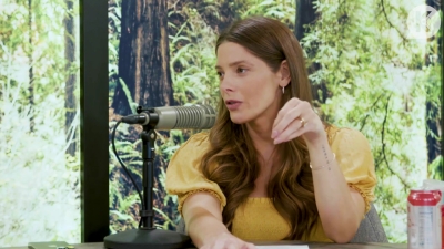 Ashley-Greene-dot-nl_TheTwilightEffect-BreakingDawnPart2-RewatchPart1of3-2826.jpg