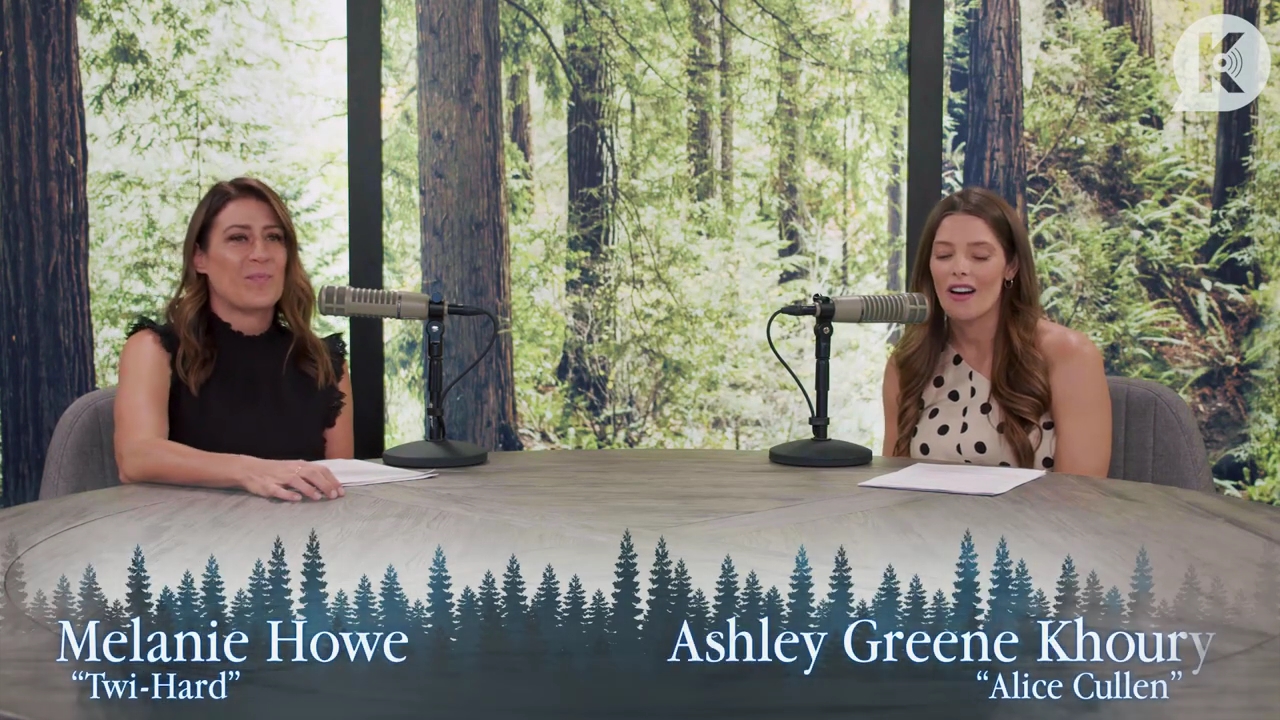 Ashley-Greene-dot-nl_TheTwilightEffect-BreakingDawnPart2-RewatchPart2of3-0028.jpg