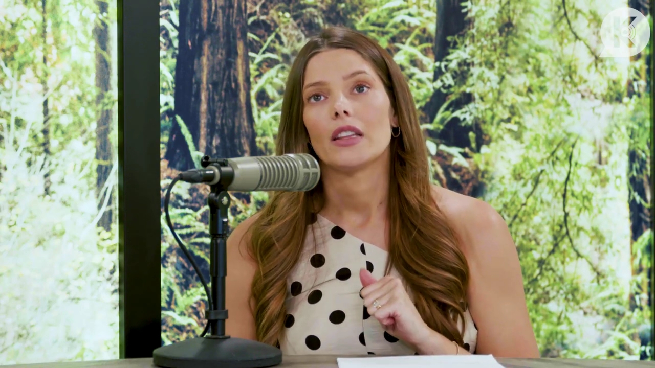 Ashley-Greene-dot-nl_TheTwilightEffect-BreakingDawnPart2-RewatchPart2of3-0073.jpg