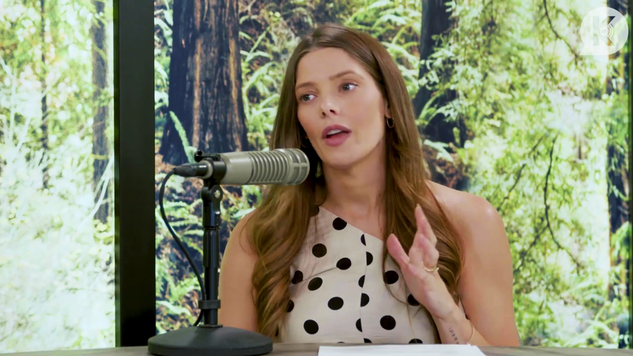 Ashley-Greene-dot-nl_TheTwilightEffect-BreakingDawnPart2-RewatchPart2of3-0094.jpg