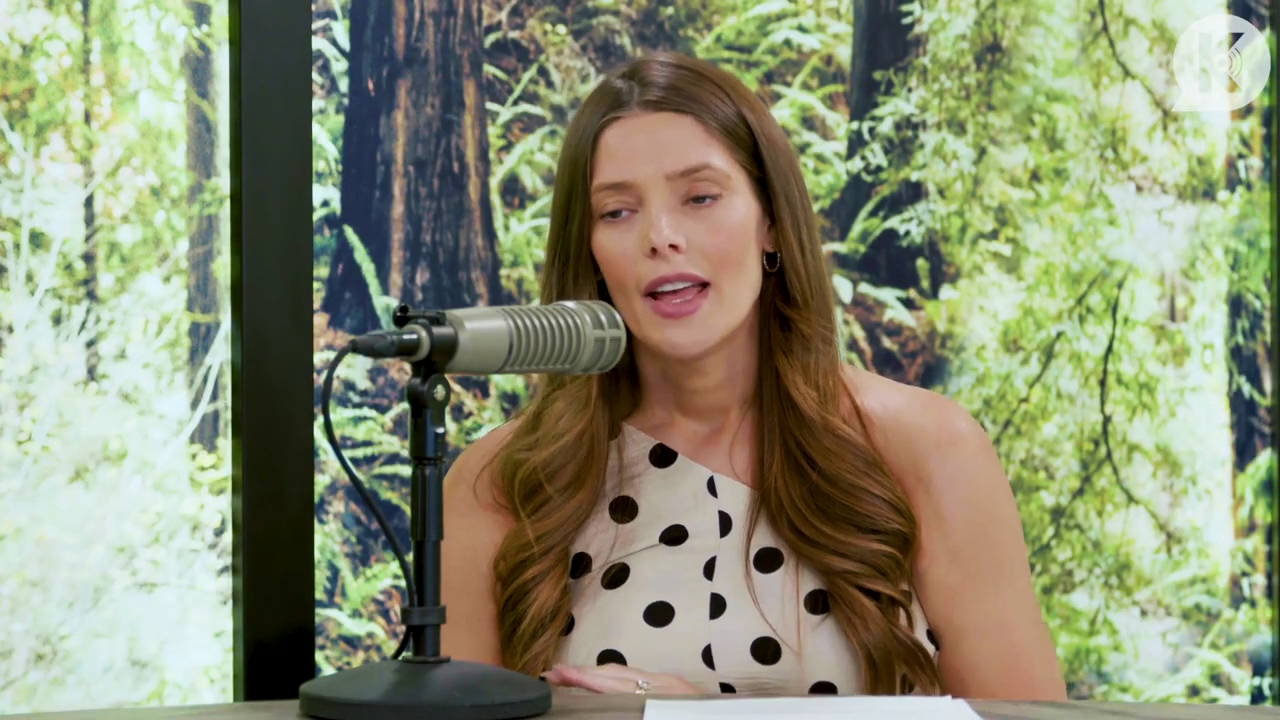 Ashley-Greene-dot-nl_TheTwilightEffect-BreakingDawnPart2-RewatchPart2of3-0111.jpg