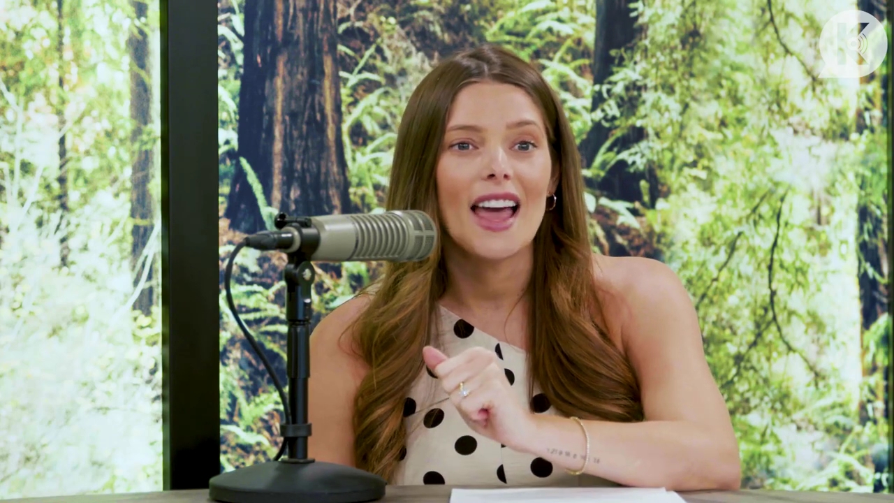 Ashley-Greene-dot-nl_TheTwilightEffect-BreakingDawnPart2-RewatchPart2of3-0127.jpg