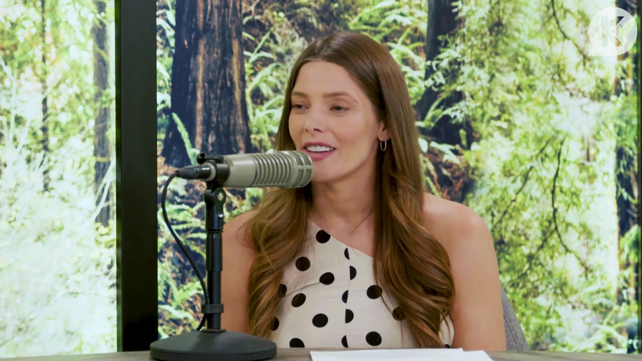 Ashley-Greene-dot-nl_TheTwilightEffect-BreakingDawnPart2-RewatchPart2of3-0146.jpg