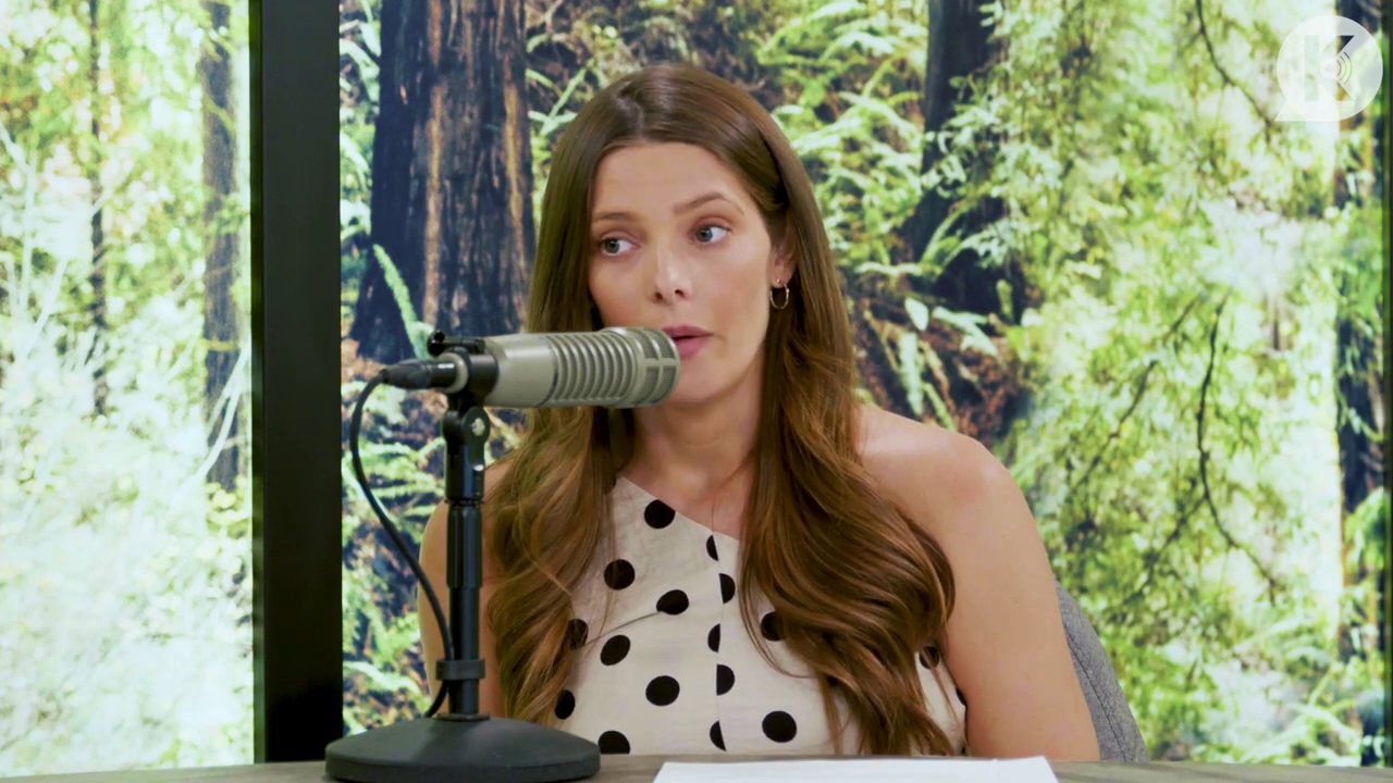 Ashley-Greene-dot-nl_TheTwilightEffect-BreakingDawnPart2-RewatchPart2of3-0229.jpg