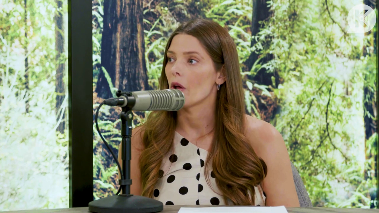 Ashley-Greene-dot-nl_TheTwilightEffect-BreakingDawnPart2-RewatchPart2of3-0232.jpg
