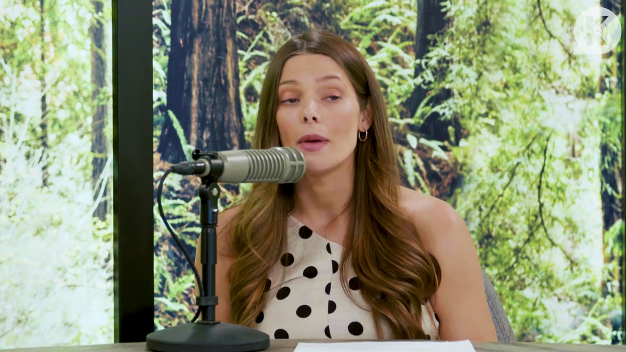 Ashley-Greene-dot-nl_TheTwilightEffect-BreakingDawnPart2-RewatchPart2of3-0233.jpg