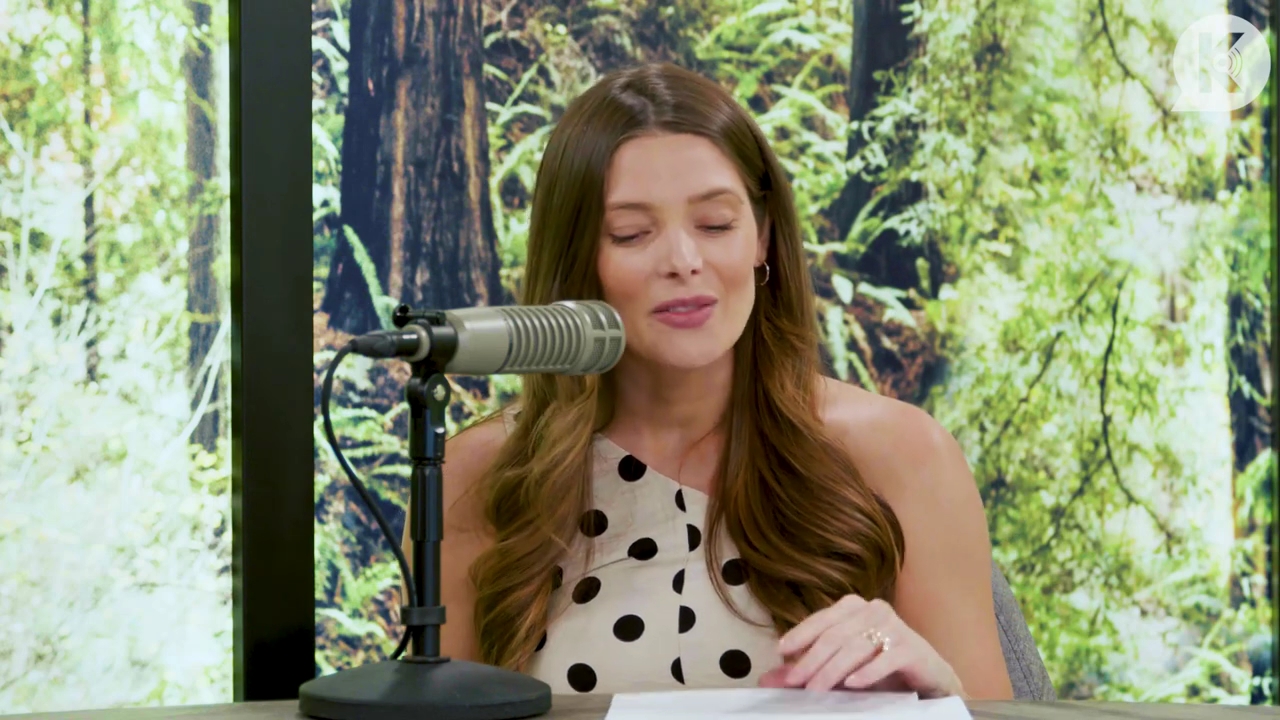 Ashley-Greene-dot-nl_TheTwilightEffect-BreakingDawnPart2-RewatchPart2of3-0238.jpg