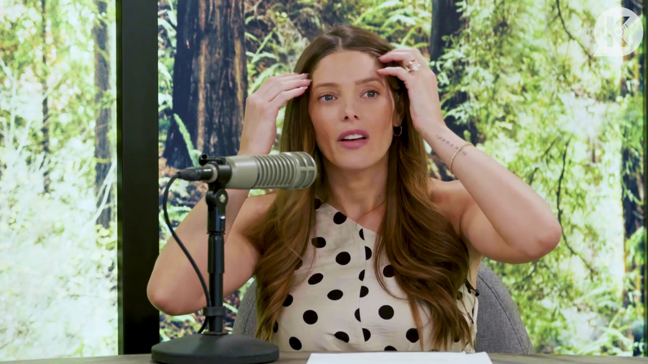 Ashley-Greene-dot-nl_TheTwilightEffect-BreakingDawnPart2-RewatchPart2of3-0239.jpg