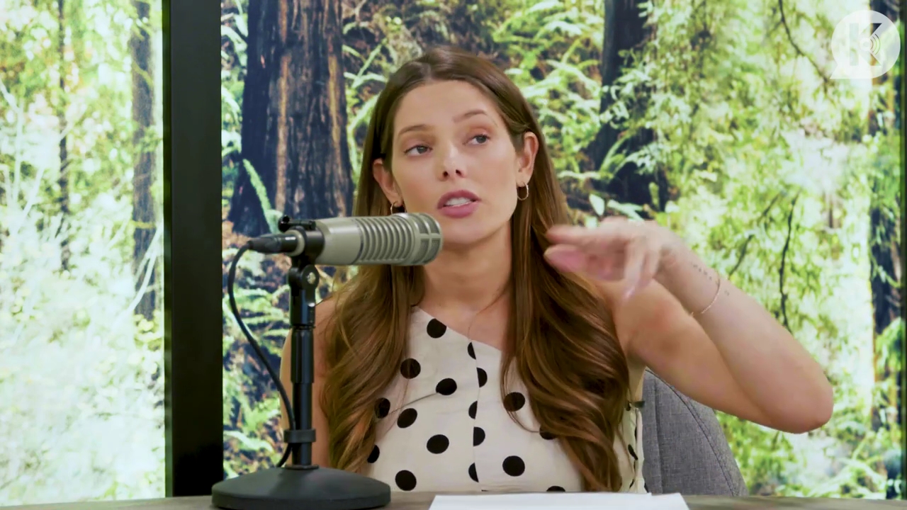 Ashley-Greene-dot-nl_TheTwilightEffect-BreakingDawnPart2-RewatchPart2of3-0244.jpg