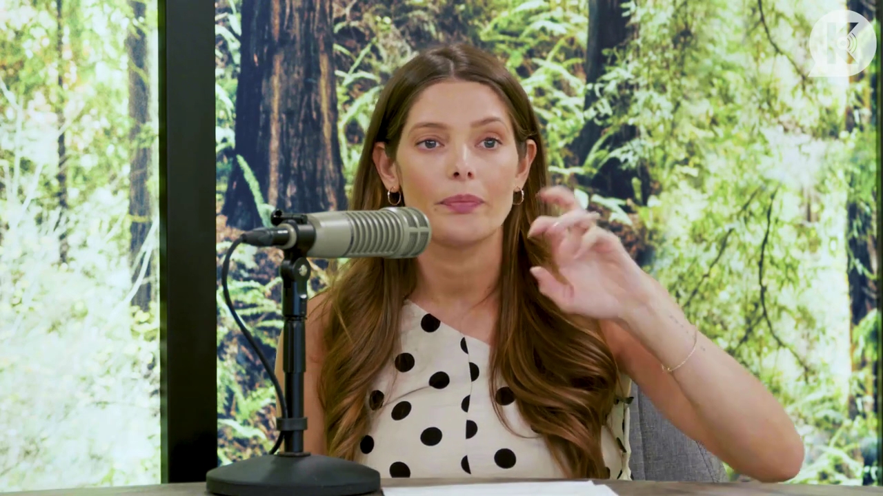 Ashley-Greene-dot-nl_TheTwilightEffect-BreakingDawnPart2-RewatchPart2of3-0248.jpg