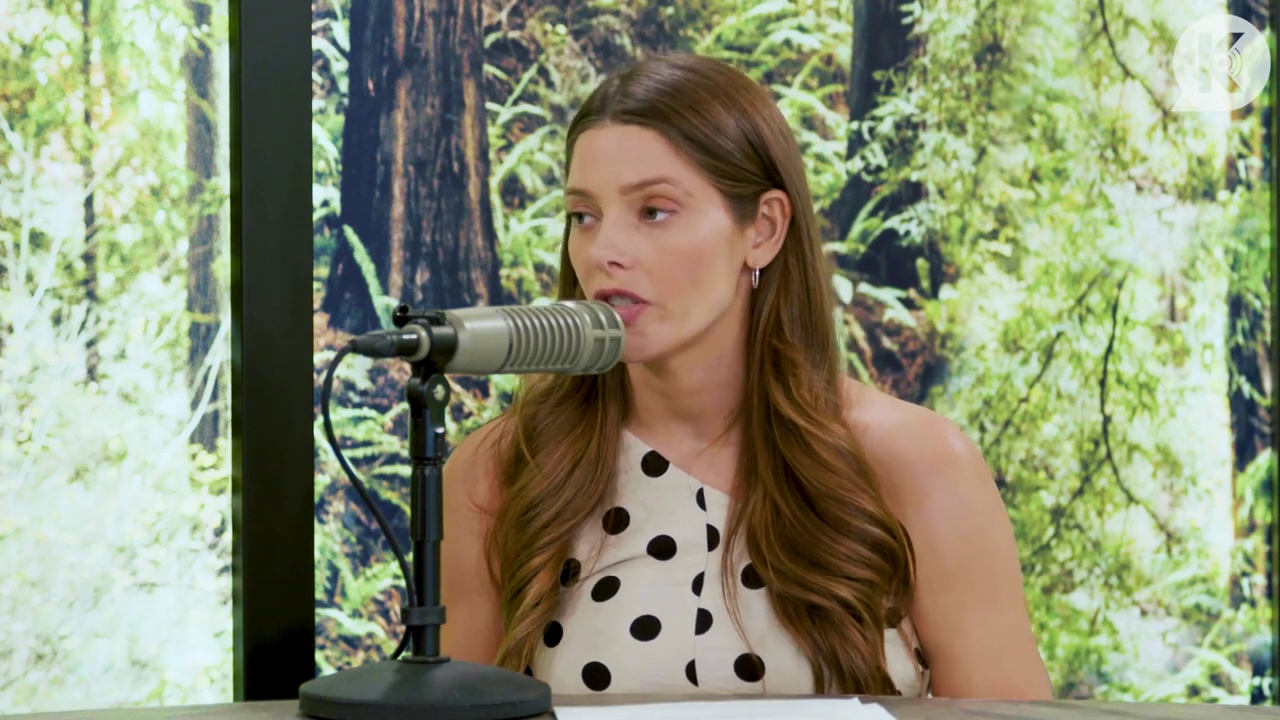 Ashley-Greene-dot-nl_TheTwilightEffect-BreakingDawnPart2-RewatchPart2of3-0251.jpg