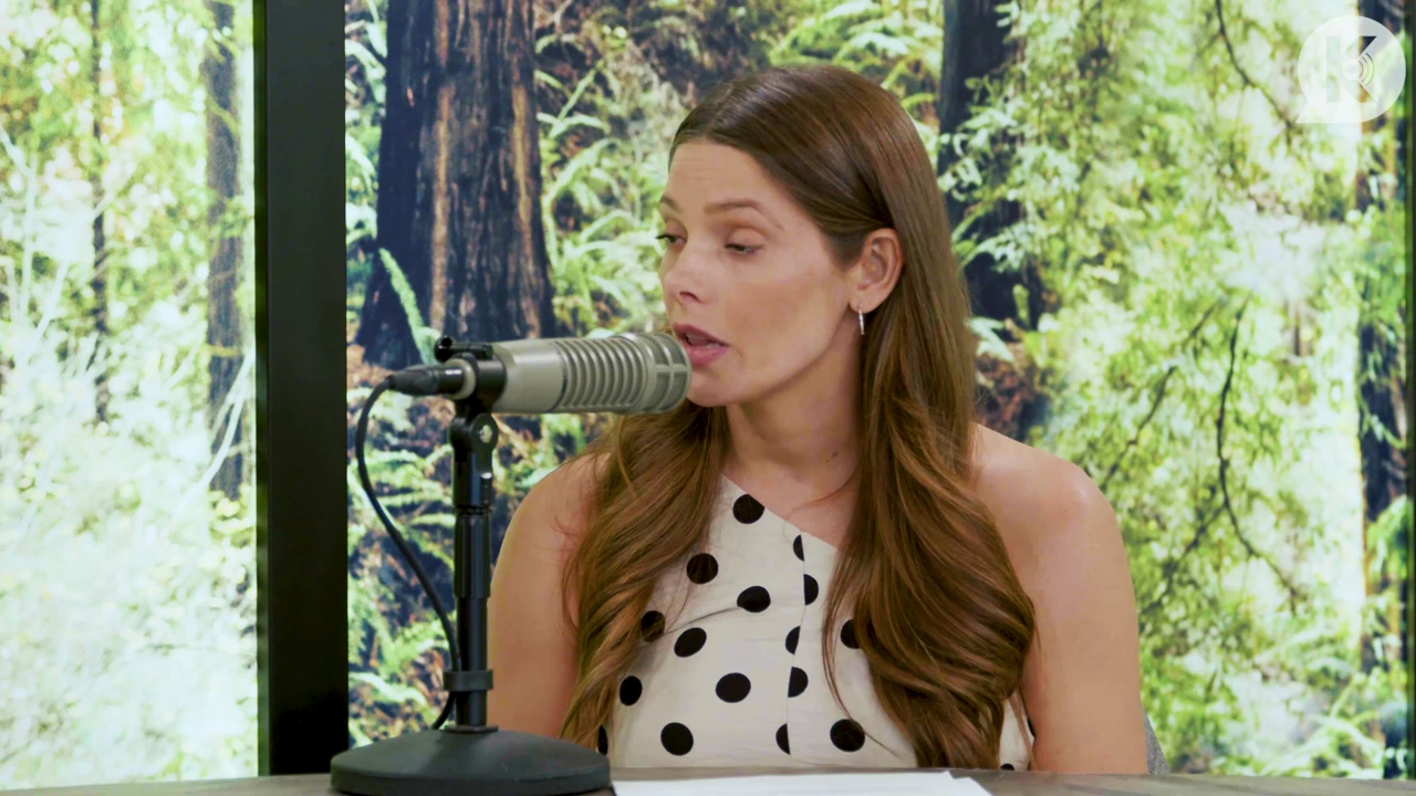 Ashley-Greene-dot-nl_TheTwilightEffect-BreakingDawnPart2-RewatchPart2of3-0255.jpg
