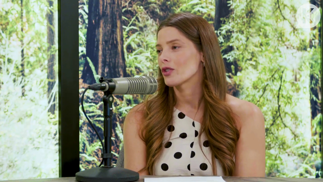 Ashley-Greene-dot-nl_TheTwilightEffect-BreakingDawnPart2-RewatchPart2of3-0443.jpg Ashley-Greene-dot-nl_TheTwilightEffect-BreakingDawnPart2-RewatchPart2of3-0443.jpg