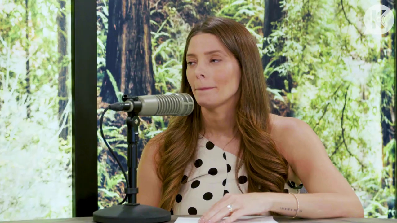 Ashley-Greene-dot-nl_TheTwilightEffect-BreakingDawnPart2-RewatchPart2of3-0609.jpg Ashley-Greene-dot-nl_TheTwilightEffect-BreakingDawnPart2-RewatchPart2of3-0609.jpg