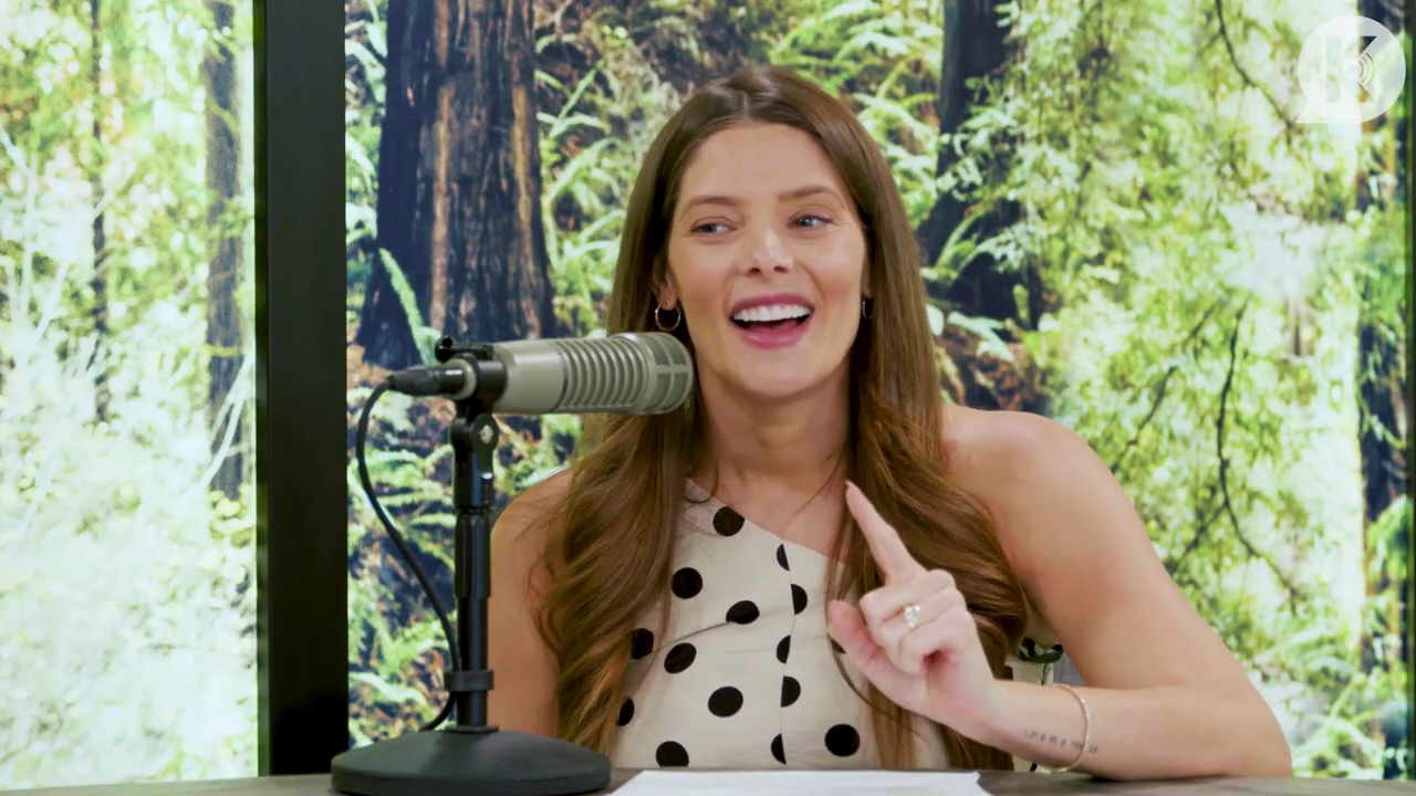 Ashley-Greene-dot-nl_TheTwilightEffect-BreakingDawnPart2-RewatchPart2of3-0617.jpg Ashley-Greene-dot-nl_TheTwilightEffect-BreakingDawnPart2-RewatchPart2of3-0617.jpg