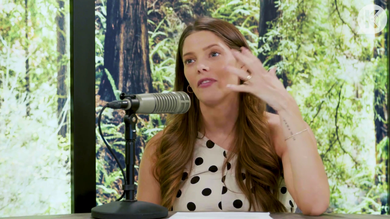 Ashley-Greene-dot-nl_TheTwilightEffect-BreakingDawnPart2-RewatchPart2of3-0653.jpg Ashley-Greene-dot-nl_TheTwilightEffect-BreakingDawnPart2-RewatchPart2of3-0653.jpg