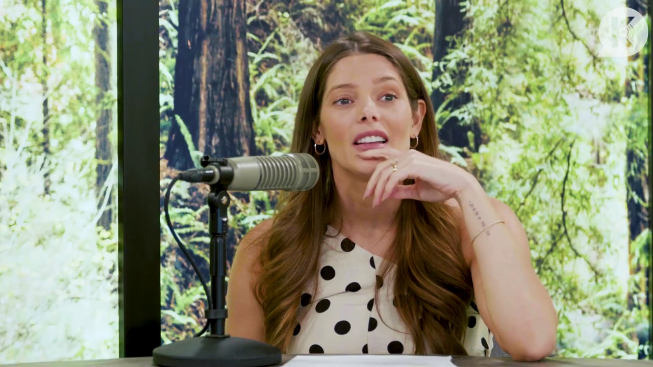 Ashley-Greene-dot-nl_TheTwilightEffect-BreakingDawnPart2-RewatchPart2of3-0661.jpg