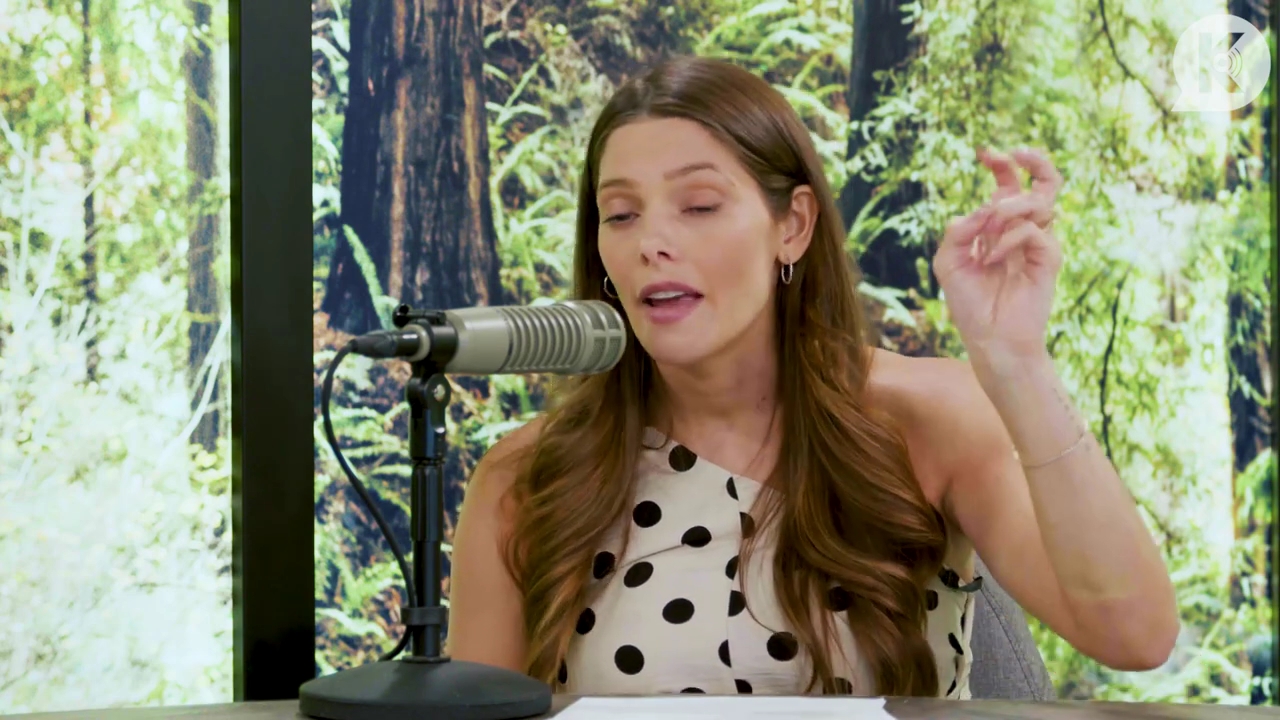 Ashley-Greene-dot-nl_TheTwilightEffect-BreakingDawnPart2-RewatchPart2of3-0683.jpg