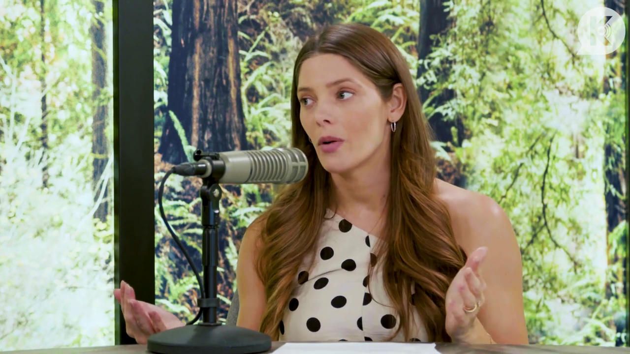 Ashley-Greene-dot-nl_TheTwilightEffect-BreakingDawnPart2-RewatchPart2of3-0685.jpg