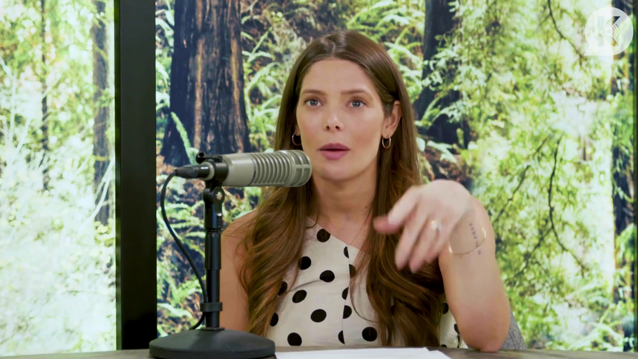 Ashley-Greene-dot-nl_TheTwilightEffect-BreakingDawnPart2-RewatchPart2of3-0702.jpg