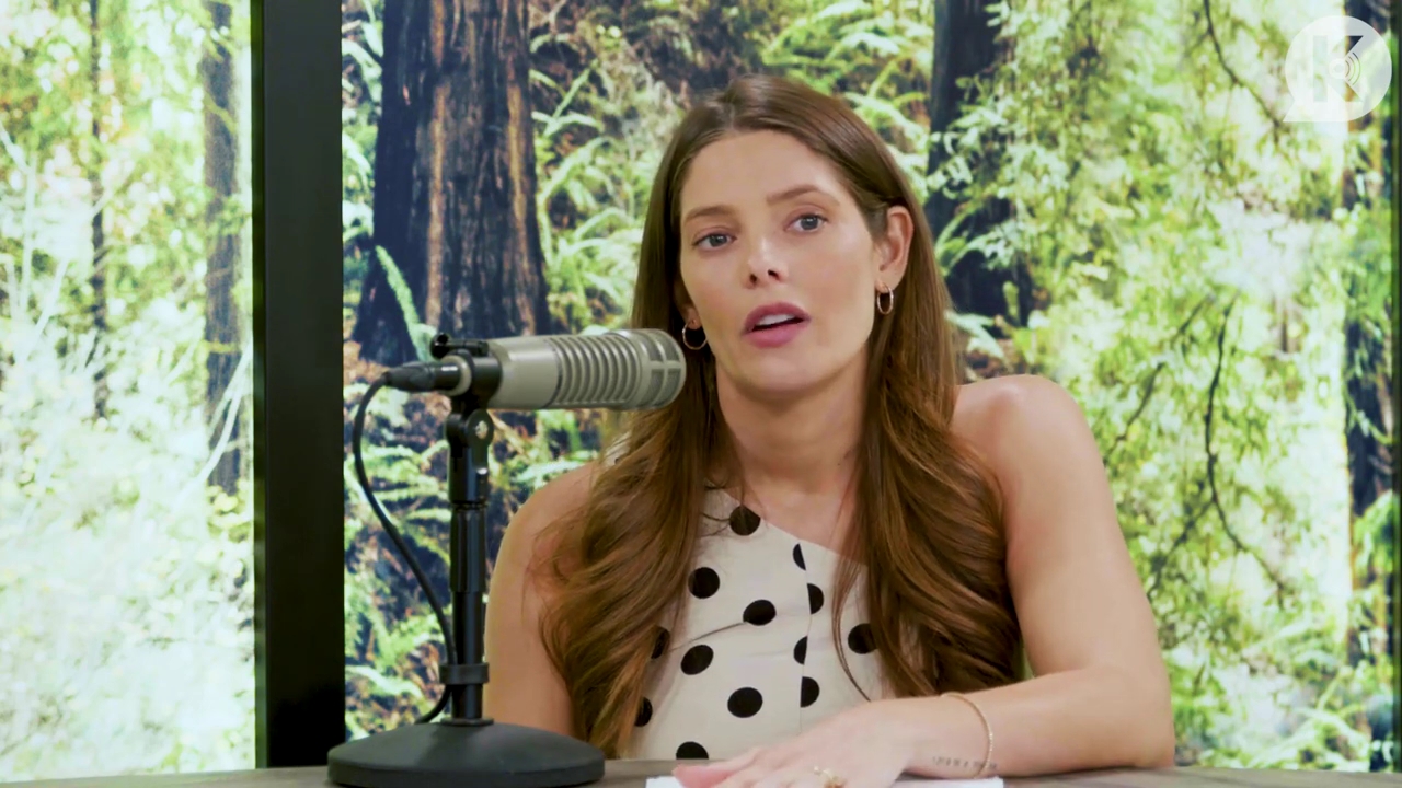 Ashley-Greene-dot-nl_TheTwilightEffect-BreakingDawnPart2-RewatchPart2of3-0820.jpg Ashley-Greene-dot-nl_TheTwilightEffect-BreakingDawnPart2-RewatchPart2of3-0820.jpg