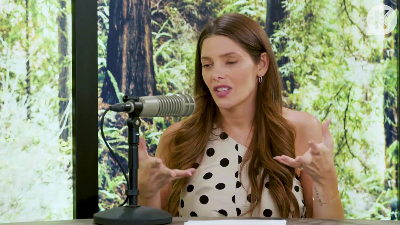 Ashley-Greene-dot-nl_TheTwilightEffect-BreakingDawnPart2-RewatchPart2of3-0844.jpg