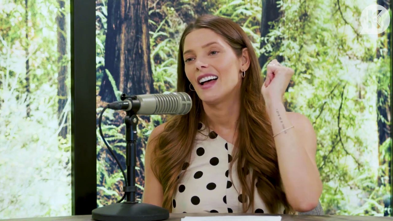 Ashley-Greene-dot-nl_TheTwilightEffect-BreakingDawnPart2-RewatchPart2of3-0849.jpg