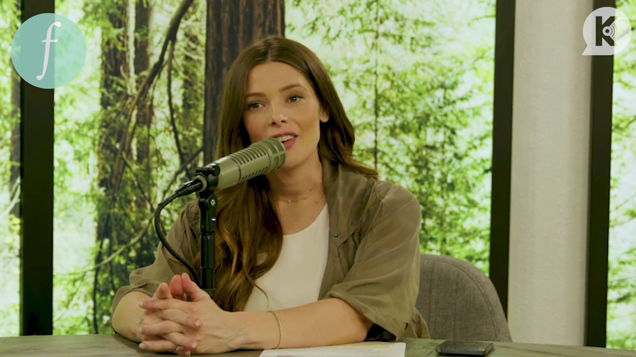 Ashley-Greene-dot-nl_TheTwilightEffect-BreakingDawnPart2-RewatchPart2of3-0864.jpg