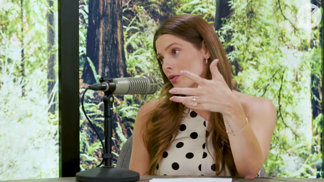Ashley-Greene-dot-nl_TheTwilightEffect-BreakingDawnPart2-RewatchPart2of3-1021.jpg